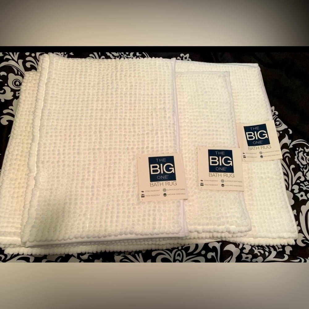 Brand New!! The Big One Set of (3) Bath Mats - Picture 2 of 15